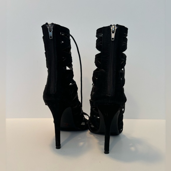 NEARLY NEW! CHARLOTTE RUSSE BLACK FAUX SUEDE STRAPPY LACE UP SPIKED HEEL BOOTIES - Picture 3 of 8